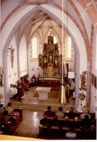 2_Kirche_1987_Altarweihe